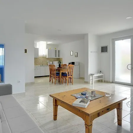 Mamuzic Apartmán *